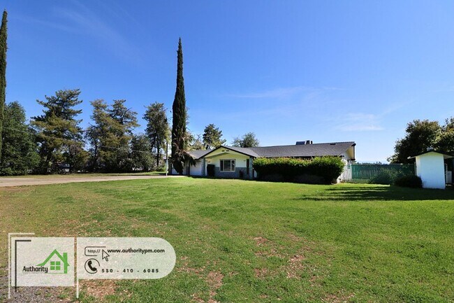 Photo - 8759 Airport Rd