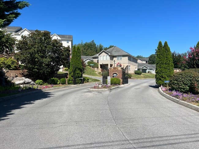 Photo - 3 bedroom + loft & 2.5 bedroom  in gated c...