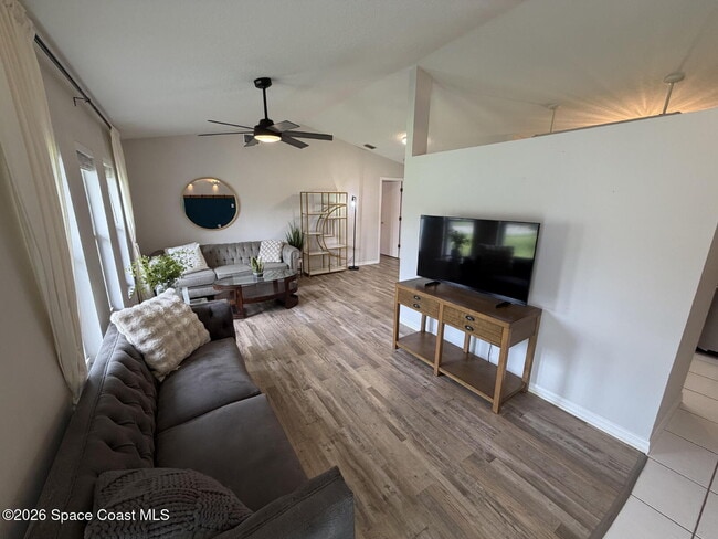 Photo - 1305 Ambra Dr