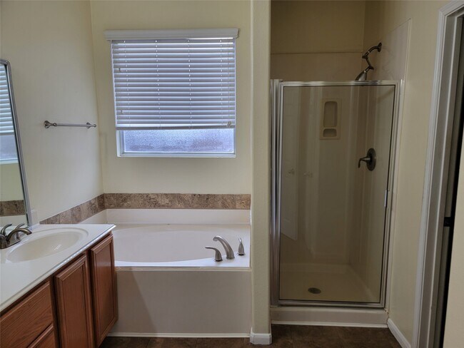 Photo - 17142 Taffaine Dr