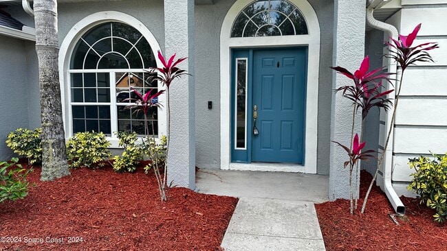 925 Osprey Ln