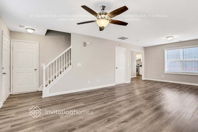 Photo - 1990 Pittston Farm Rd