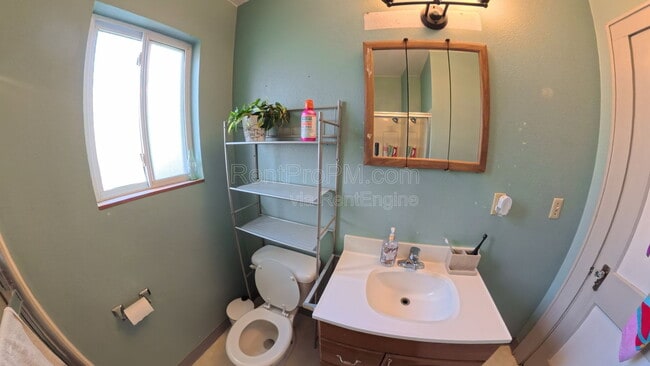 Photo - 1121 E Mulberry St