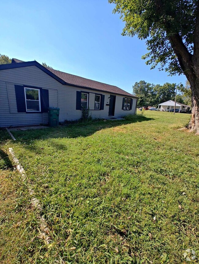 Building Photo - 902 Wesley Ave Rental