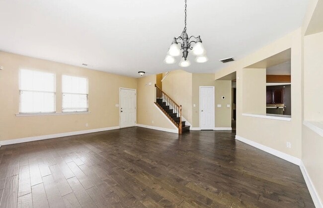 Photo - 2882 Edgewater St SW