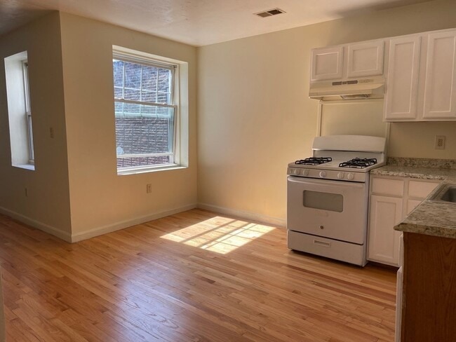 Photo - 714 Shawmut Ave Unit 3