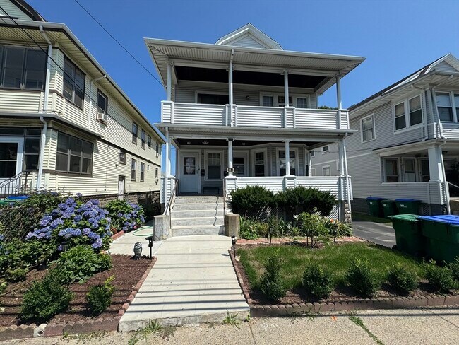 Building Photo - 151 Middlesex Ave Unit A Rental