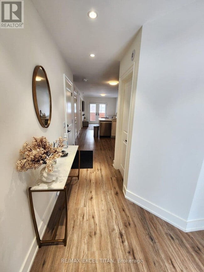 Photo - 263 Barrie St