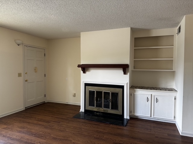 Photo - 738 Coventry Ln
