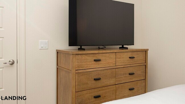 Photo - 4155 Carson Ln Unit 65-323