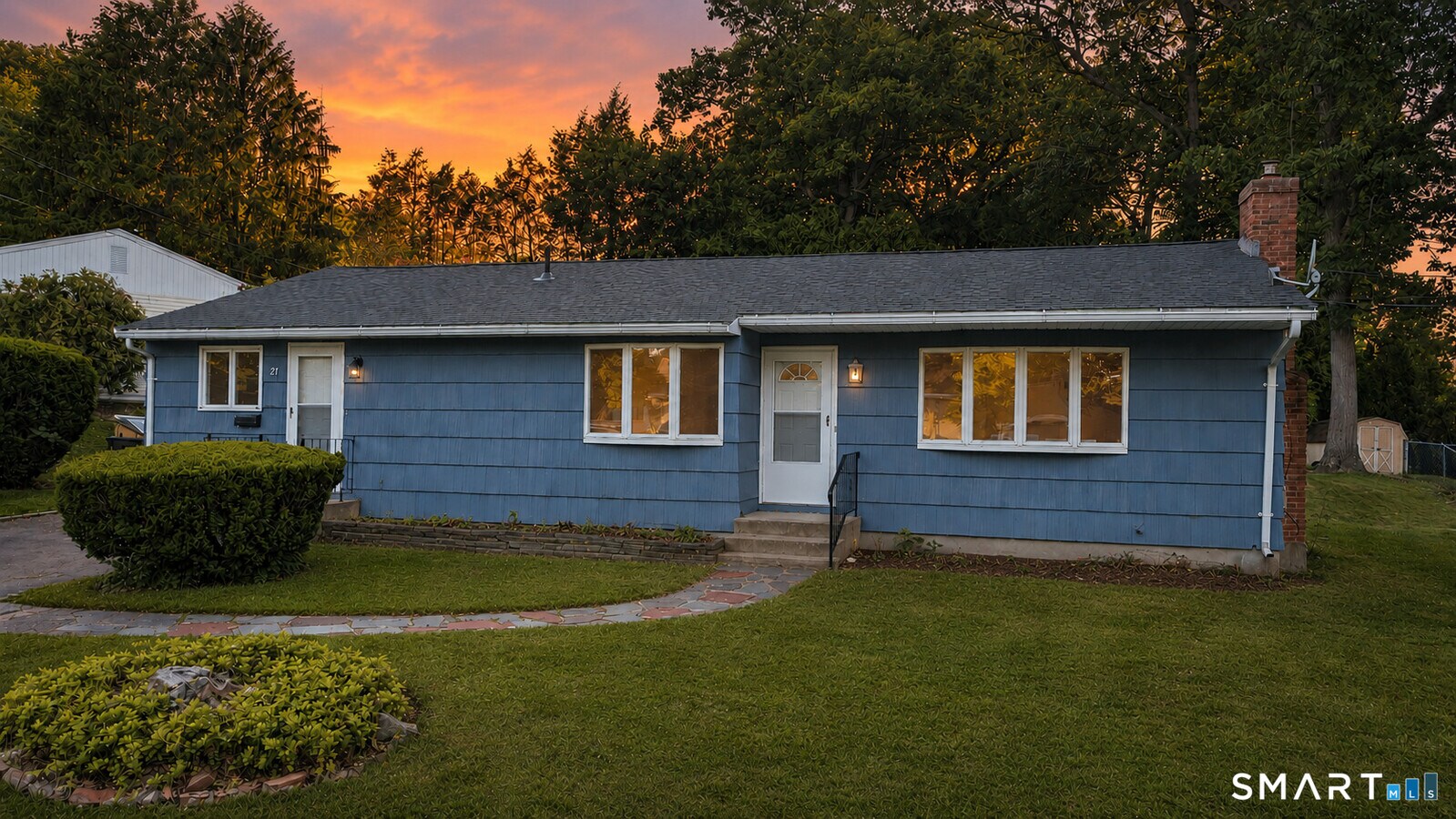 Photo - 21 Rondy Ln
