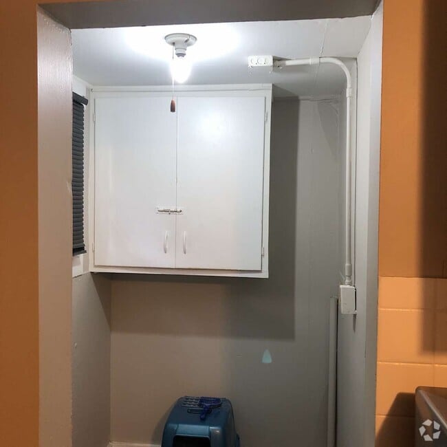 Building Photo - 55-57 West Parkwood Avenue Unit 1 55 Rental