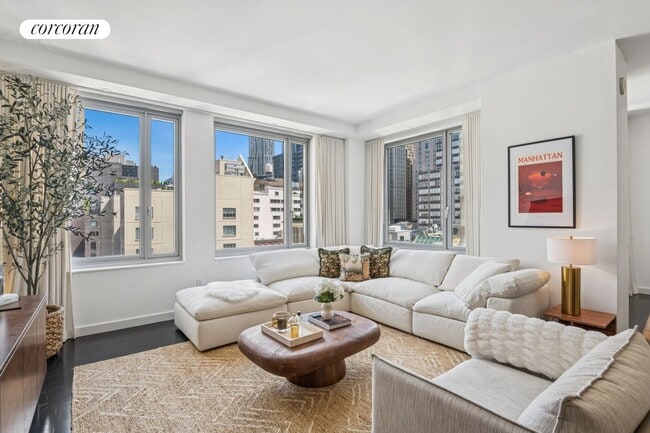 Photo - 85 W Broadway Condo