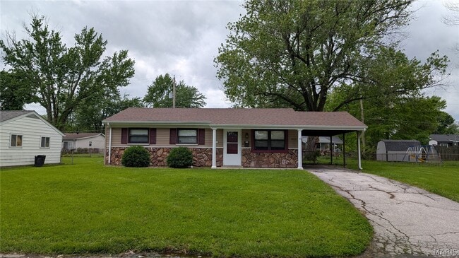 Building Photo - 809 Jacobs Ln