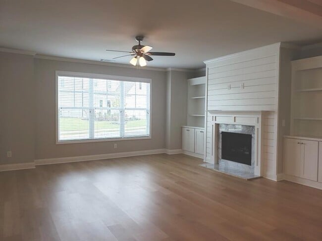 Photo - 5192 Parkwood Dr