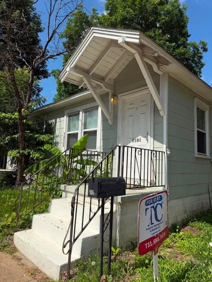 1099-1101 N. 1st Street - 1099-1101 N. 1st Street Unidad -1101 N. 1st Street - Milan