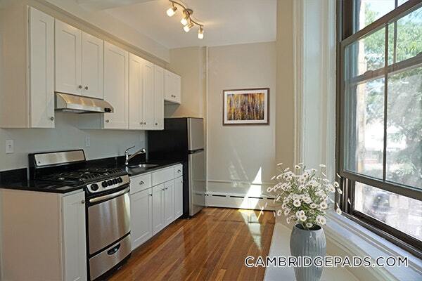 Photo - 102 Willow St Unit 2