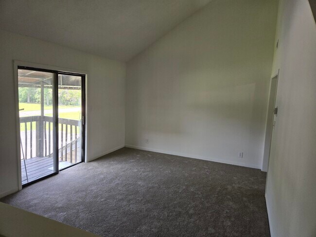 Photo - 755 Burcale Rd