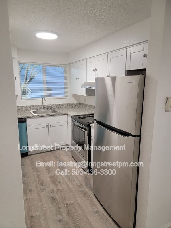 Photo - 3151 N Shore Dr SE Unidad 2