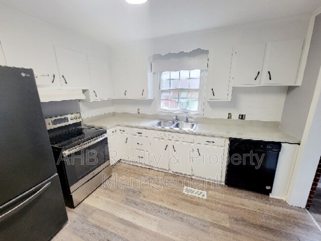 Photo - 309 Harden st.