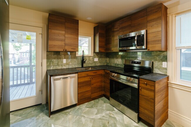 Photo - 42 Shepard St