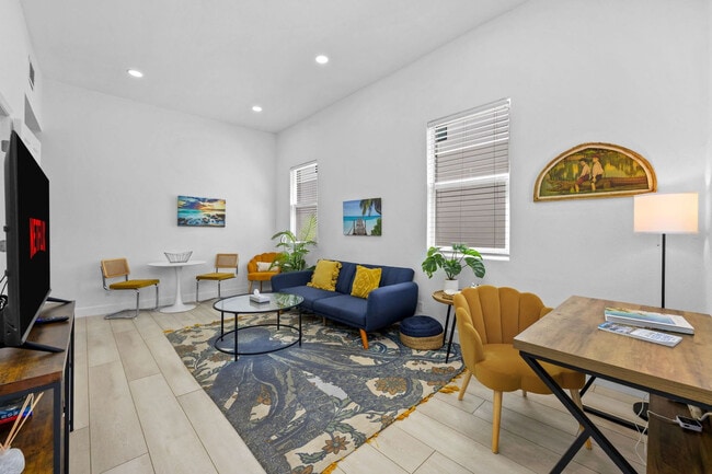 Photo - 1862 6th St Unit ID1287527P