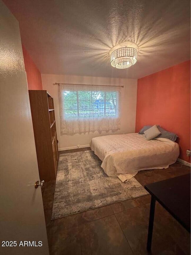 Photo - 4105 E Lewis Ave