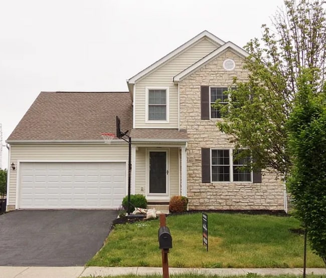 Photo - Beautiful 4 bedroom 2.5 bath home in Lewis Center