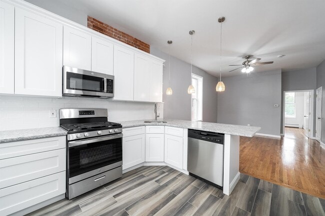 Photo - 282 Whiton St Unit 2