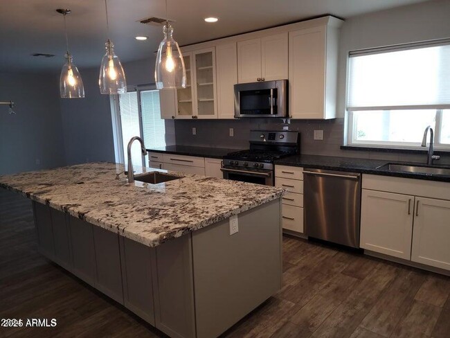 Photo - 2821 E Cortez St