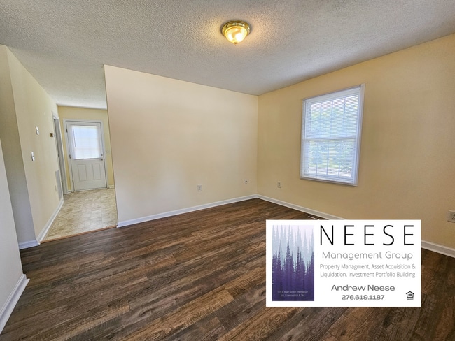 Photo - 640 Wyndale Rd