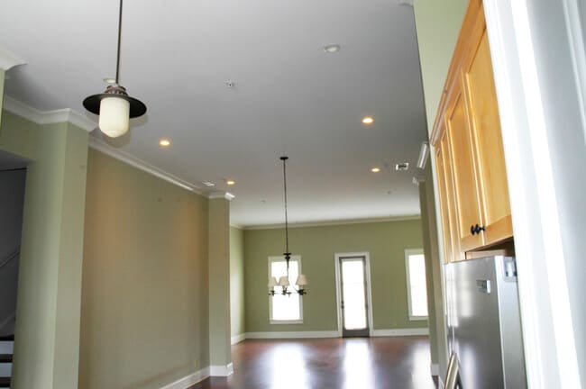 Photo - 475 Bartram St SE