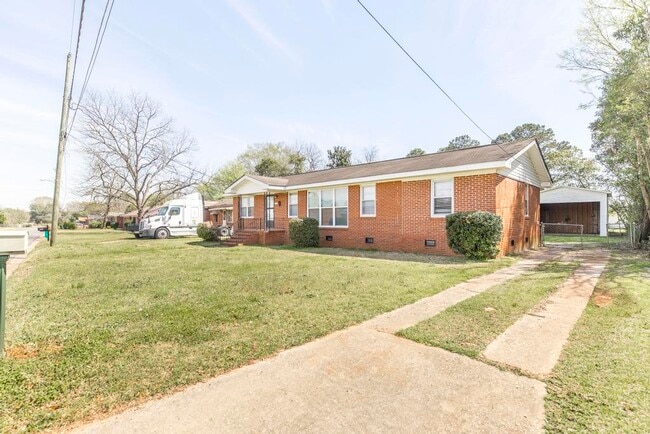 Photo - 143 Morris St