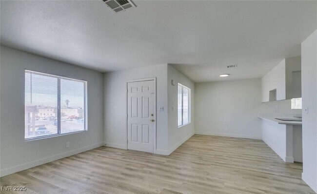 Building Photo - 6932 Kilgore Dr Rental