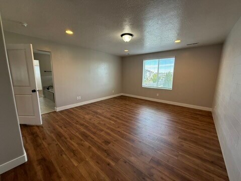 5801 W Berry Creek Dr