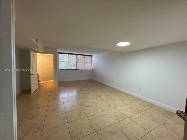 Photo - 6045 NW 186th St Unit 320