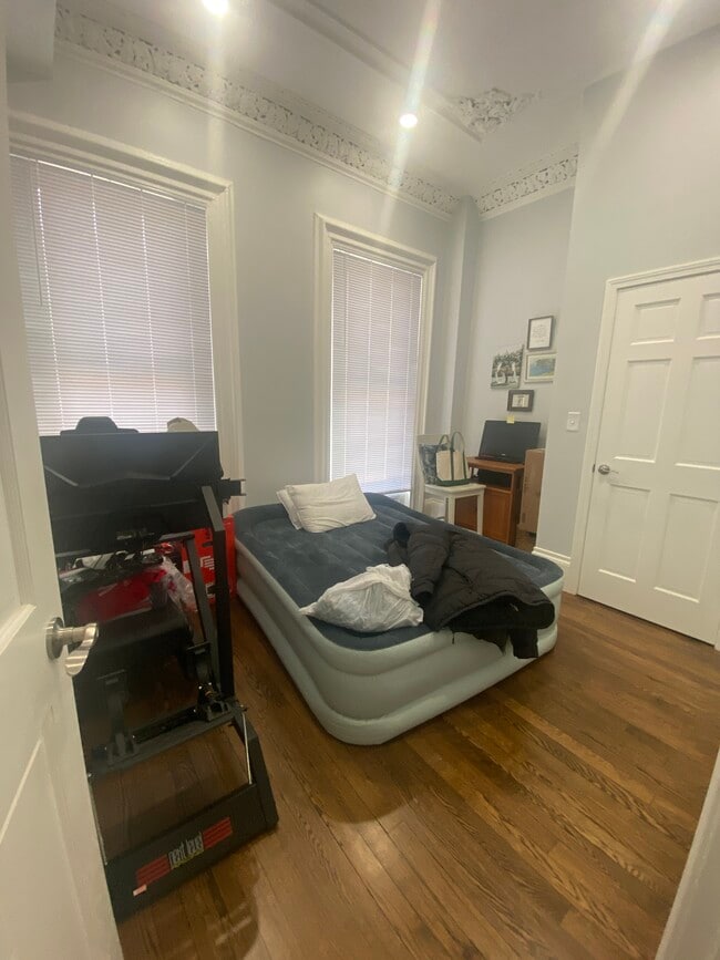 Photo - 473 Massachusetts Ave