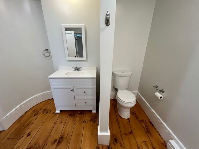Photo - 5 Wentworth St Apartments Unit 102