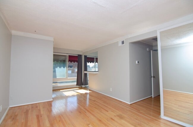 Photo - 201 Acklen Park Dr Unit 19