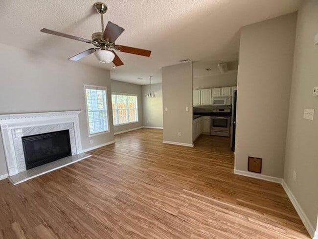 Photo - 500 Misty Groves Cir