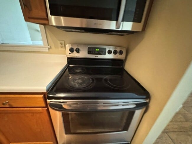 Photo - *** $200 OFF FIRST MONTH RENT ***