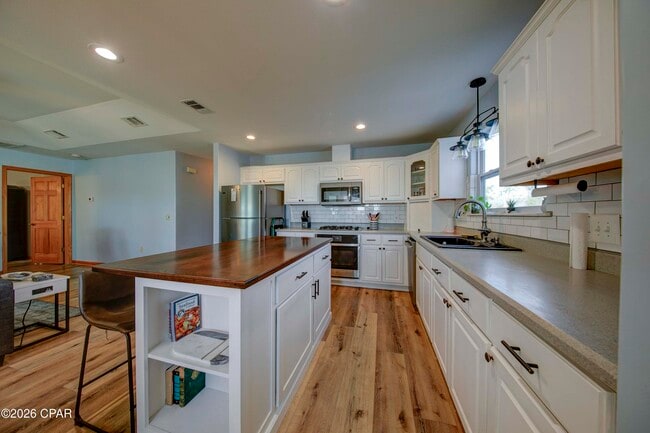 Photo - 1007 Cypress Ave