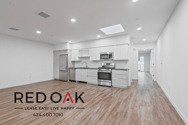 Photo - 2409 Griffith Park Blvd Unit 205