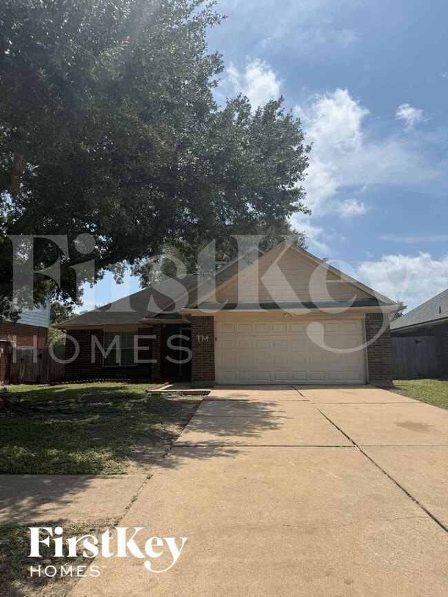 Building Photo - 21035 Carmel Valley Dr