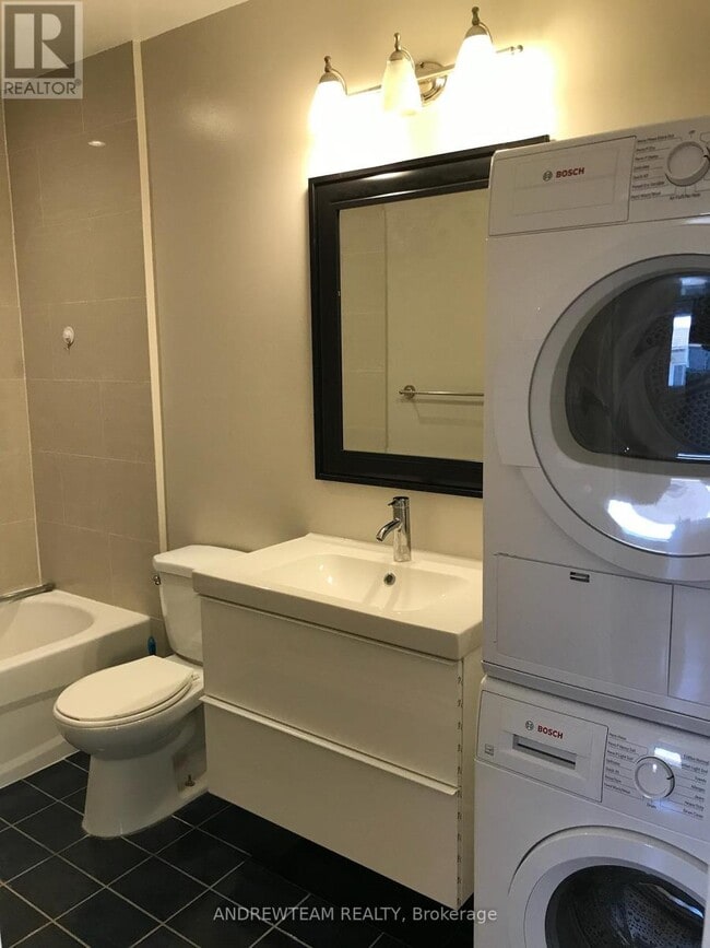 Photo - 4238 Greybrook Crescent