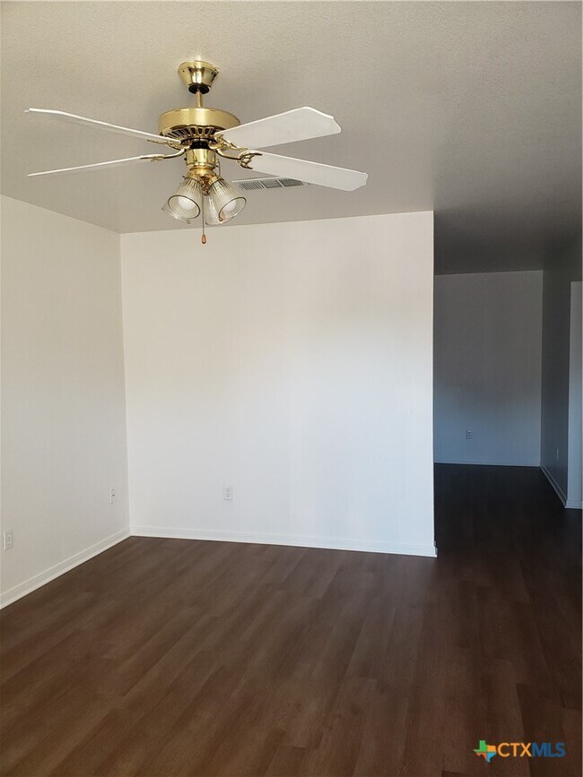 Photo - 4201 Primrose Dr Unidad B