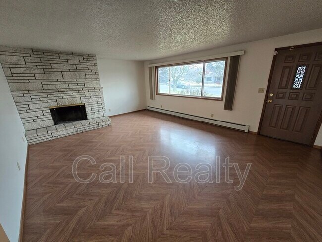 Photo - 4023 N Argonne Rd