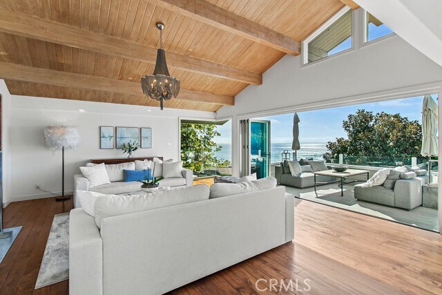 1010 Emerald Bay