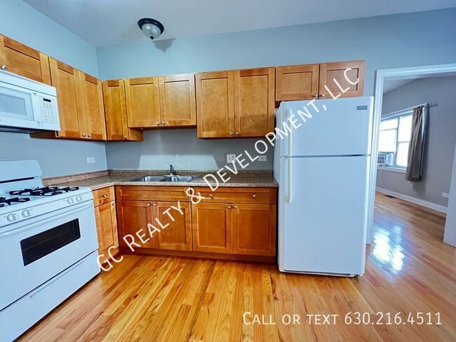 Photo - 1512 W 17th St Unit 1R