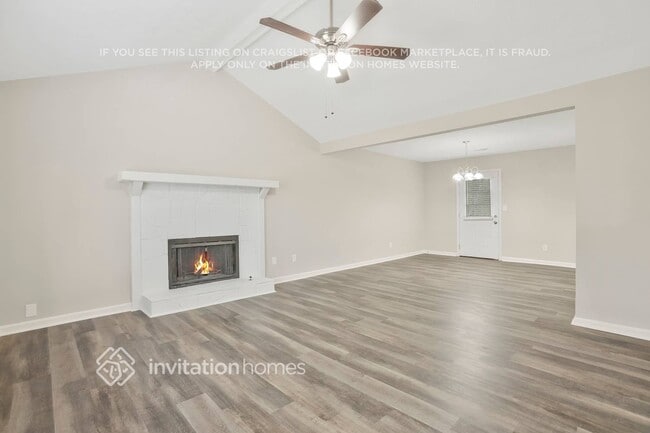 Photo - 145 W Forest Dr